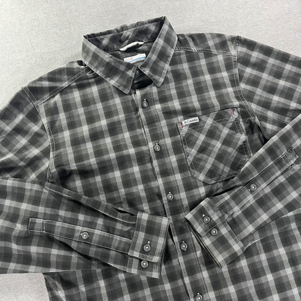Columbia Mens Medium Gray Plaid Long Sleeve Button Down Stretch Shirt XO1446